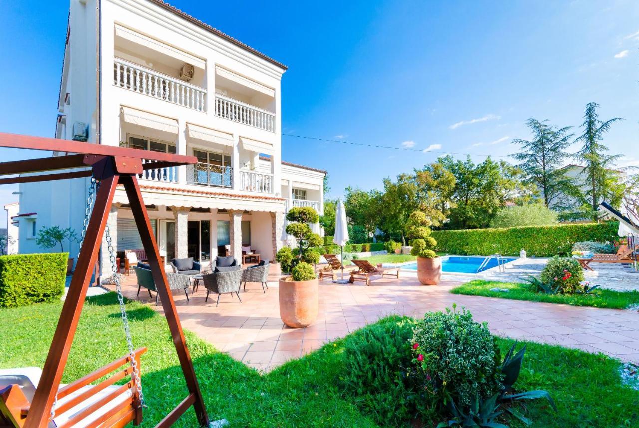 Apartments Sinisa Malinska Luaran gambar