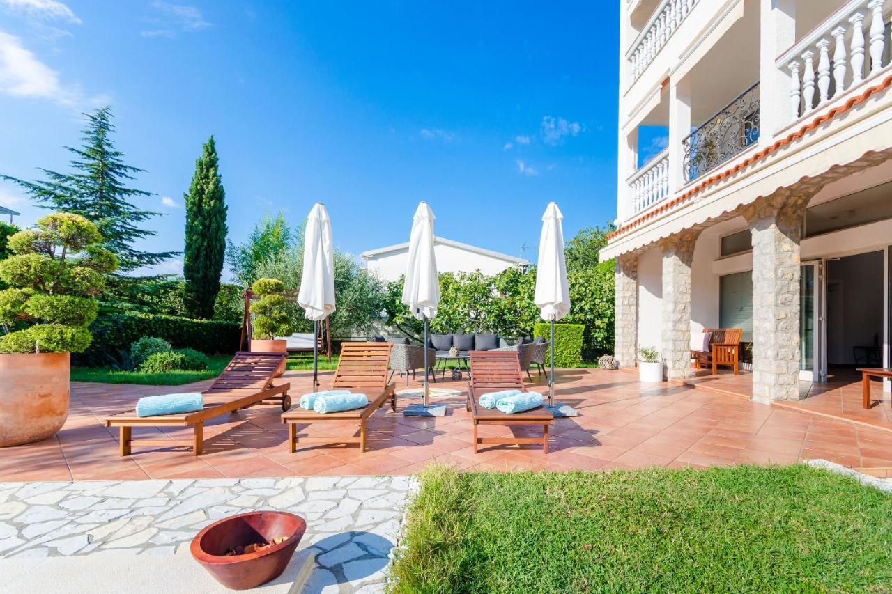 Apartments Sinisa Malinska Luaran gambar