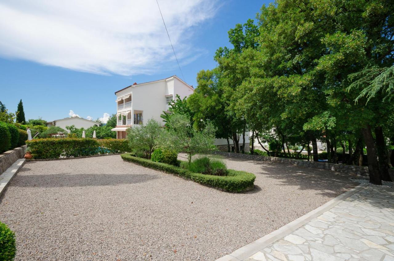 Apartments Sinisa Malinska Luaran gambar