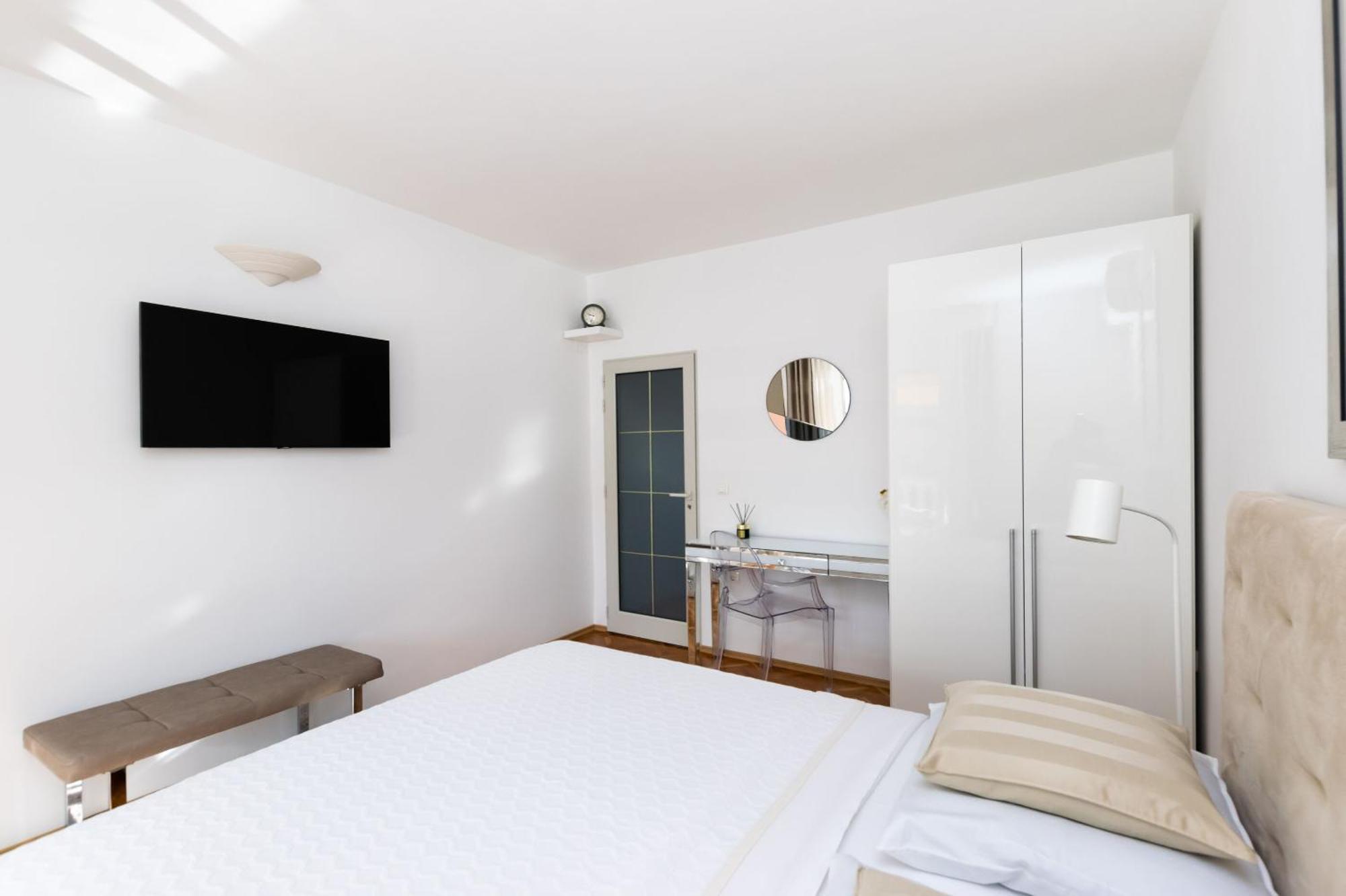 Apartments Sinisa Malinska Luaran gambar