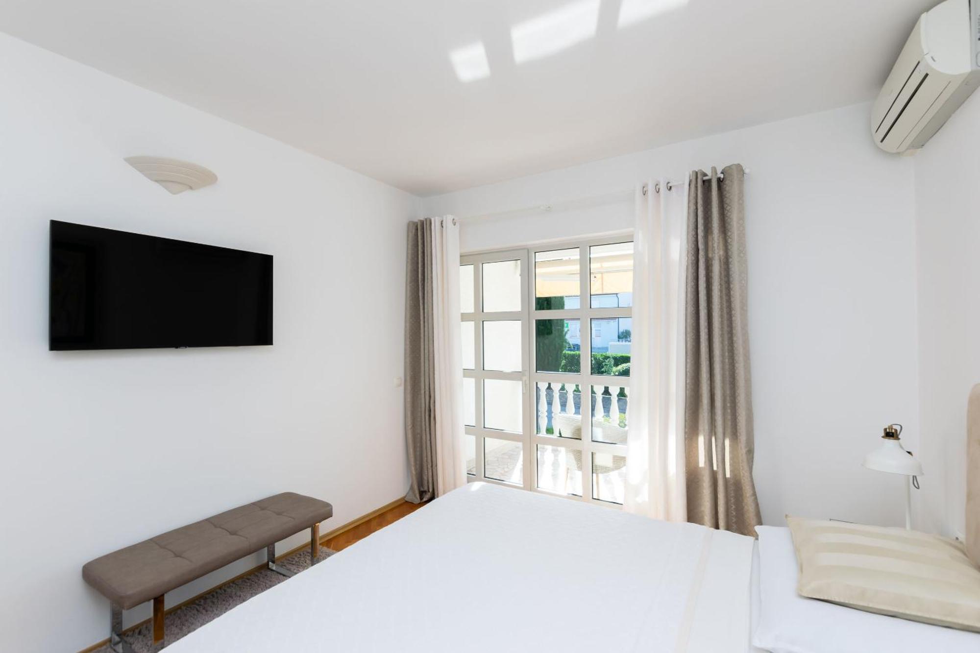 Apartments Sinisa Malinska Luaran gambar