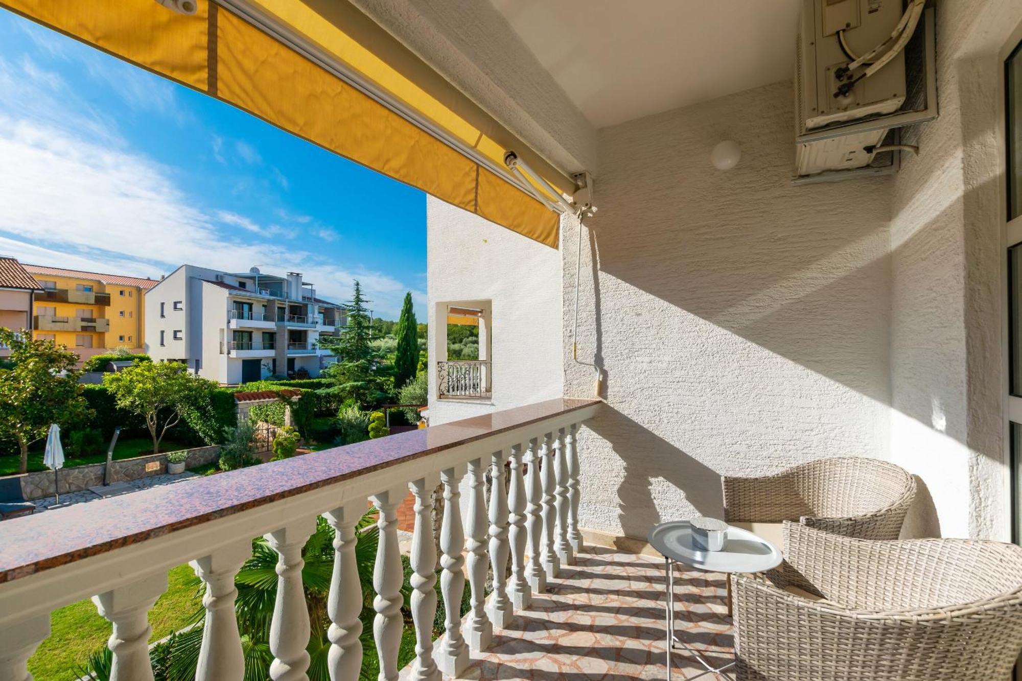 Apartments Sinisa Malinska Luaran gambar