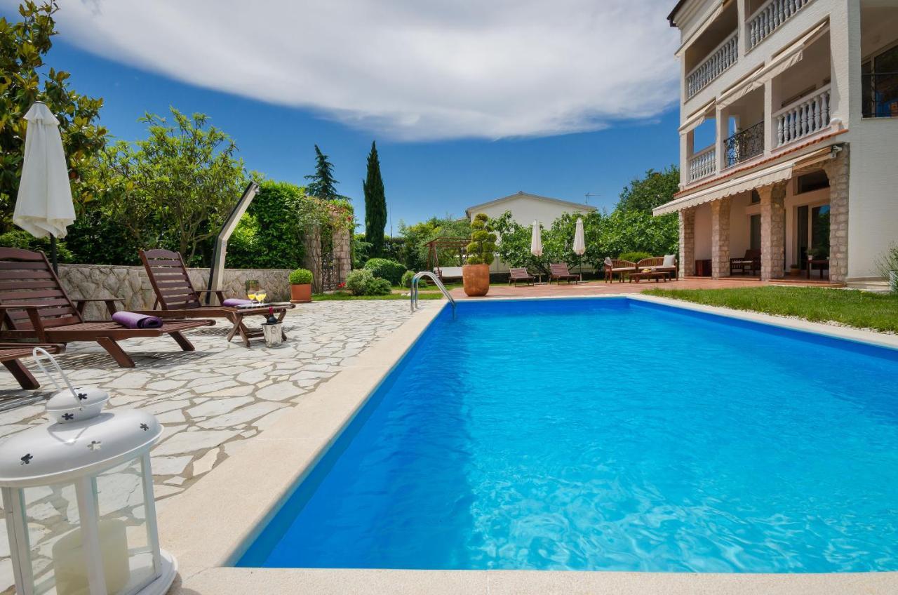 Apartments Sinisa Malinska Luaran gambar